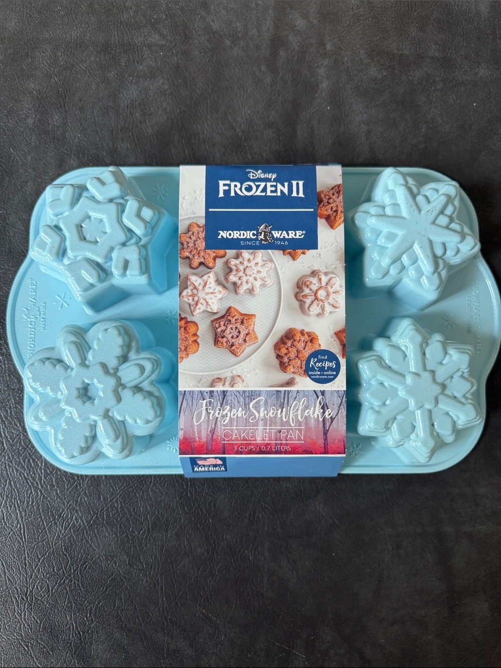 Nordic Ware Disney Frozen II Blue Snowflake Cakelet Pan - Brand New in Packaging